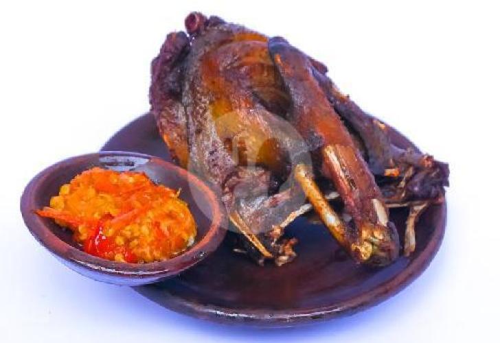 Sop Kaki Kambing Roky: Rahasia Rasa Autentik di Gang Sempit Cilacap